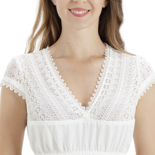 Load image into Gallery viewer, LADIES V-NECK DRIDNL BLOUSE BEAUTIFUL TRADITIONAL BLOUSE WHITHE
