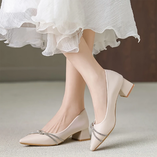 Women Dirndl Pumps Beige