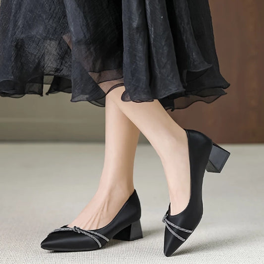 Women Dirndl Pumps Black